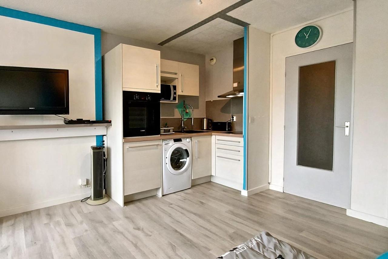 Hypercenter 27 M With Wifi And Shared Pool Apartment Frejus Luaran gambar