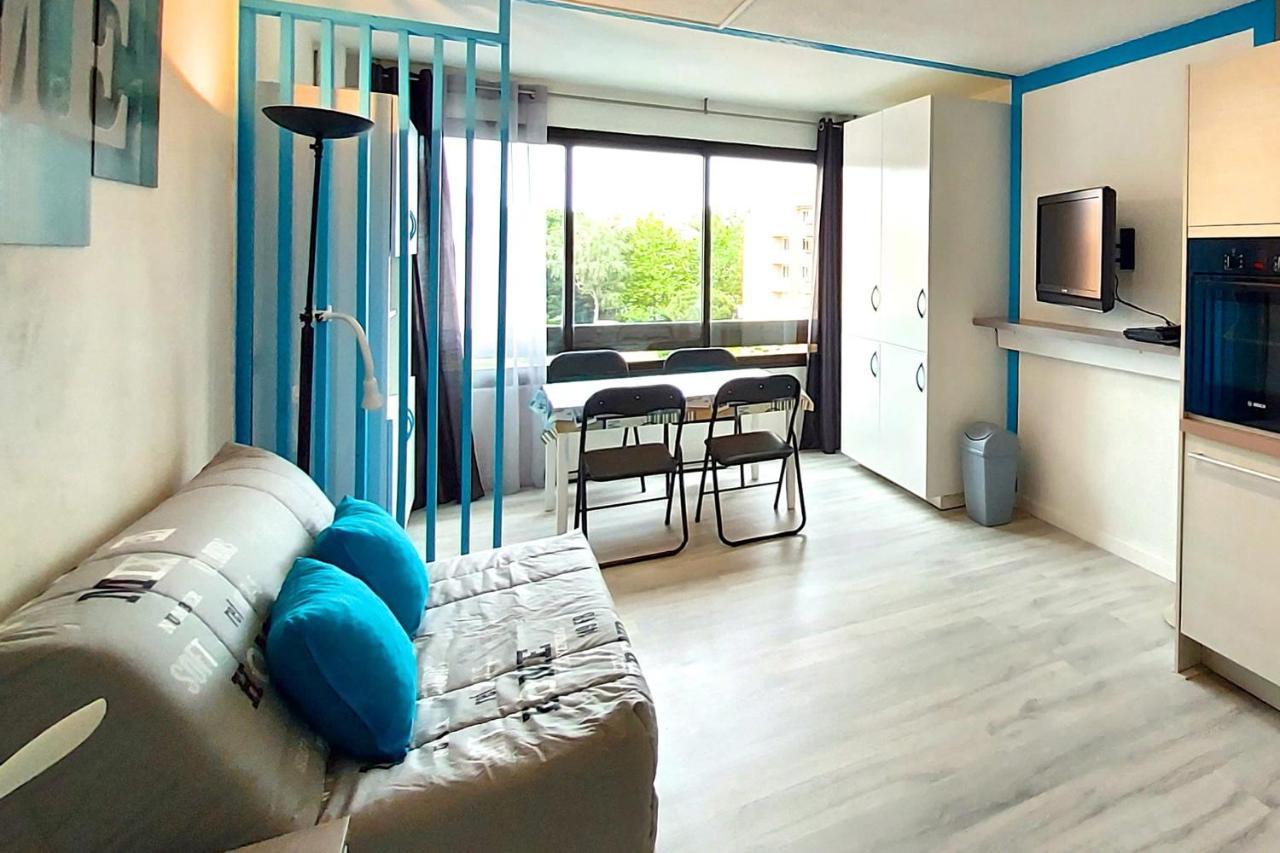 Hypercenter 27 M With Wifi And Shared Pool Apartment Frejus Luaran gambar