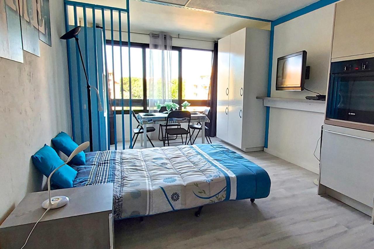 Hypercenter 27 M With Wifi And Shared Pool Apartment Frejus Luaran gambar